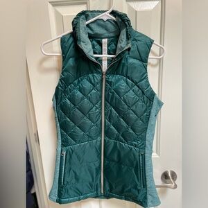 Lululemon Forage Teal Green Down For A Run Slim Fit Full Zip Running Vest Size 6